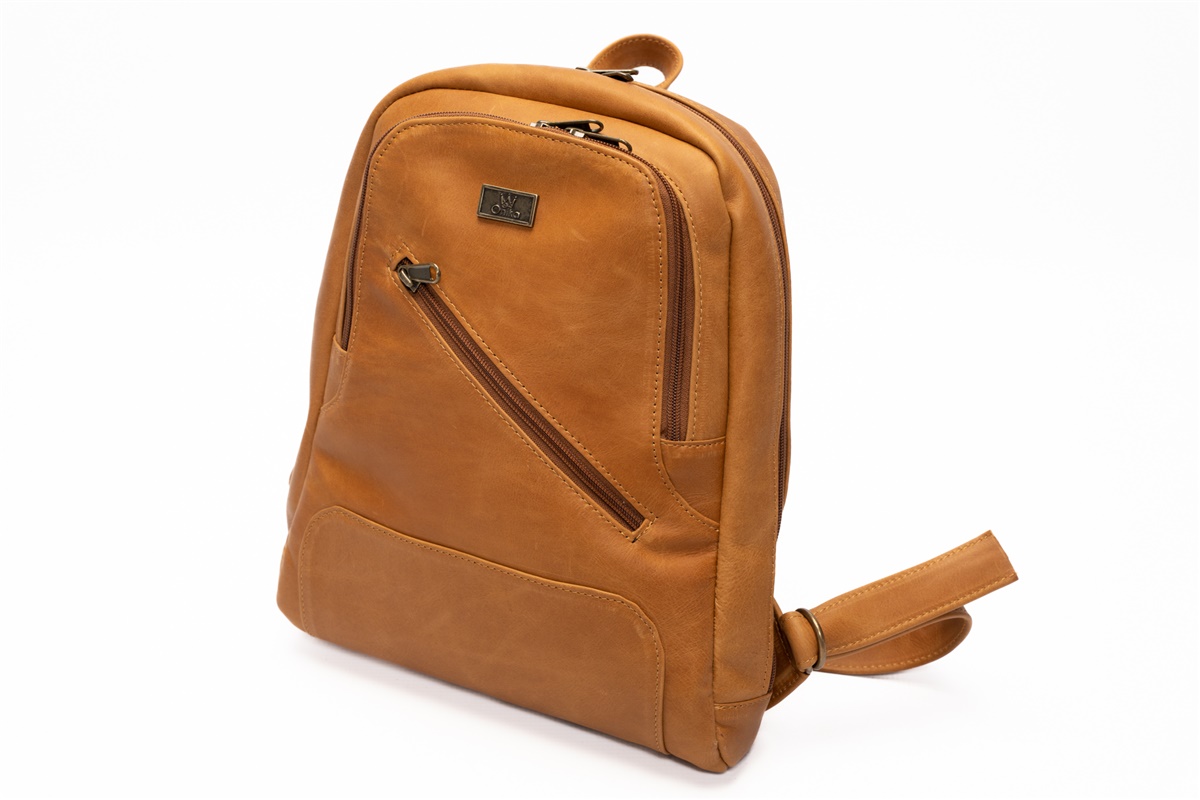 Discover compact mini leather backpacks from Onika Studio, combining genuine leather, practical everyday storage and locally handmade craftsmanship.